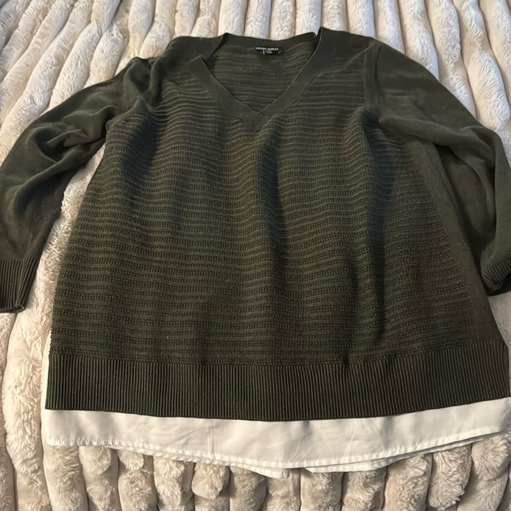 Green sweater with faux under shirt. Xl